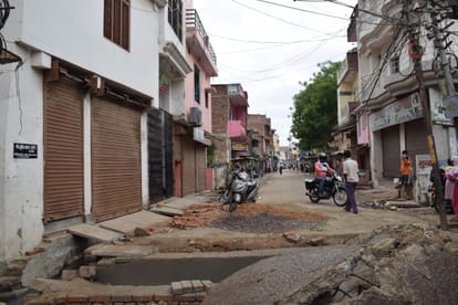 250 m area sealed in Paltan Bazar after the death of corona victim old age