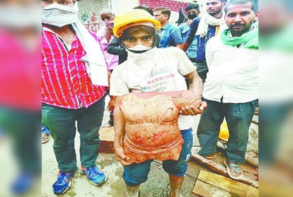 खोदाई में मिली अग्निदेव की दो हजार साल पुरानी मूर्ति