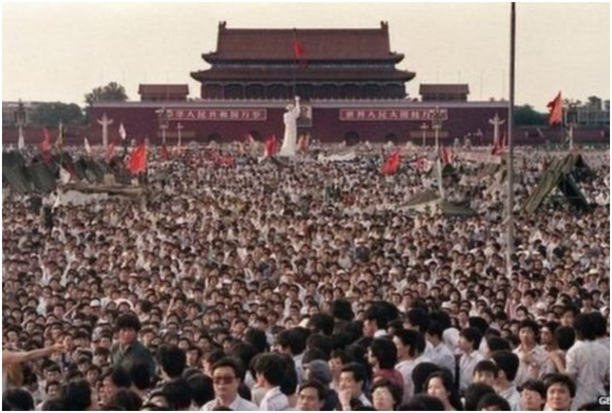 1000 Peoples Killed in tiananmen square protest in 1989