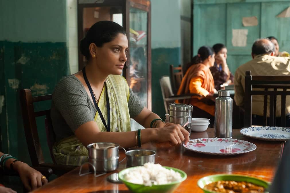 Choked Netflix review by Pankaj Shukla cast Anurag kashyap saiyami kher roshan Mathew amruta subhash