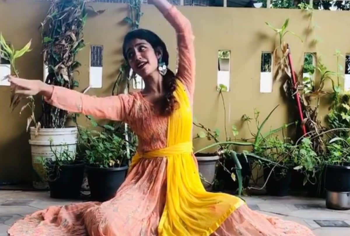 priya prakash varrier share dance video on aishwarya rai film taal
