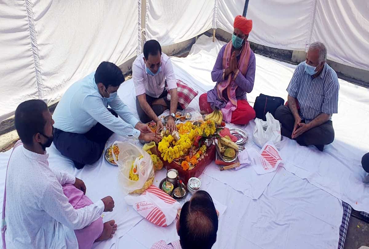 First worship of Shri Amarnath at Shrine Board's office in Talab Tilo in jammu