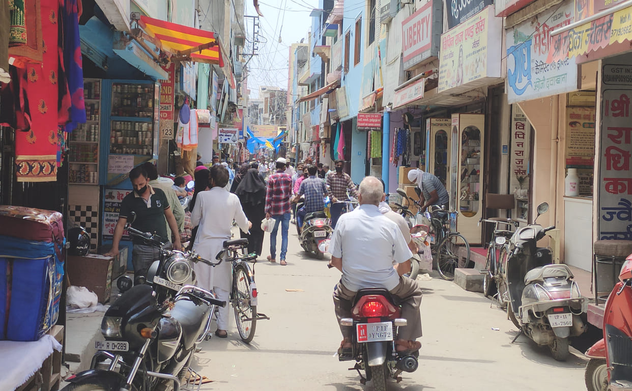 Markets open in Deoband, will open in Gangoh from today
