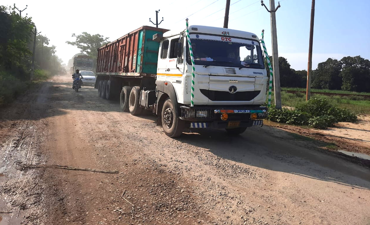 Due to rain, the road split into two, chemical tanker filled