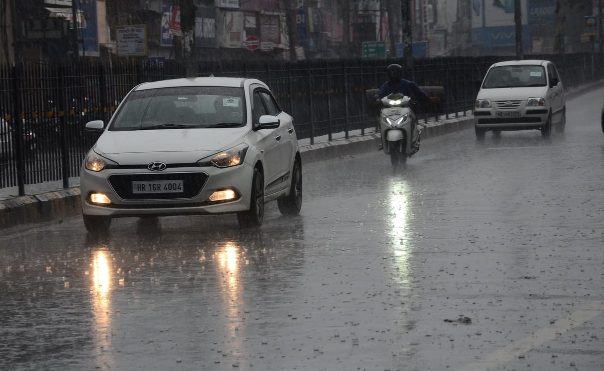 12.2 MM rain in half an hour in Bhiwani.
