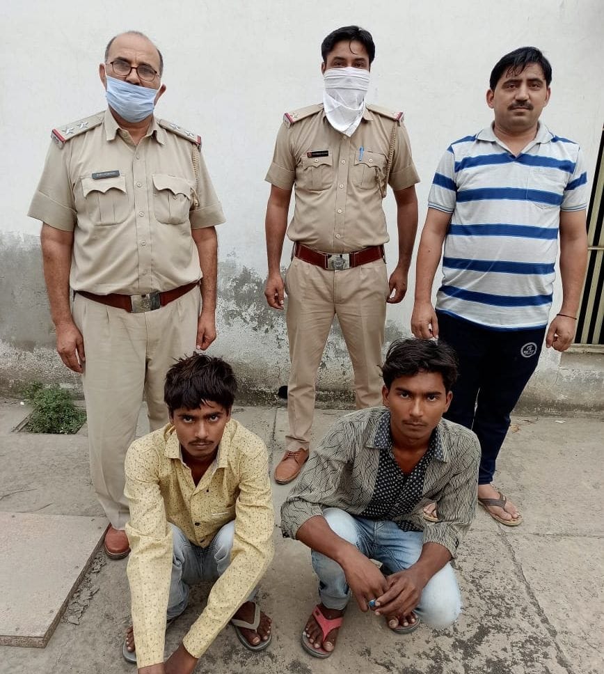 Two acuse arested in murder case