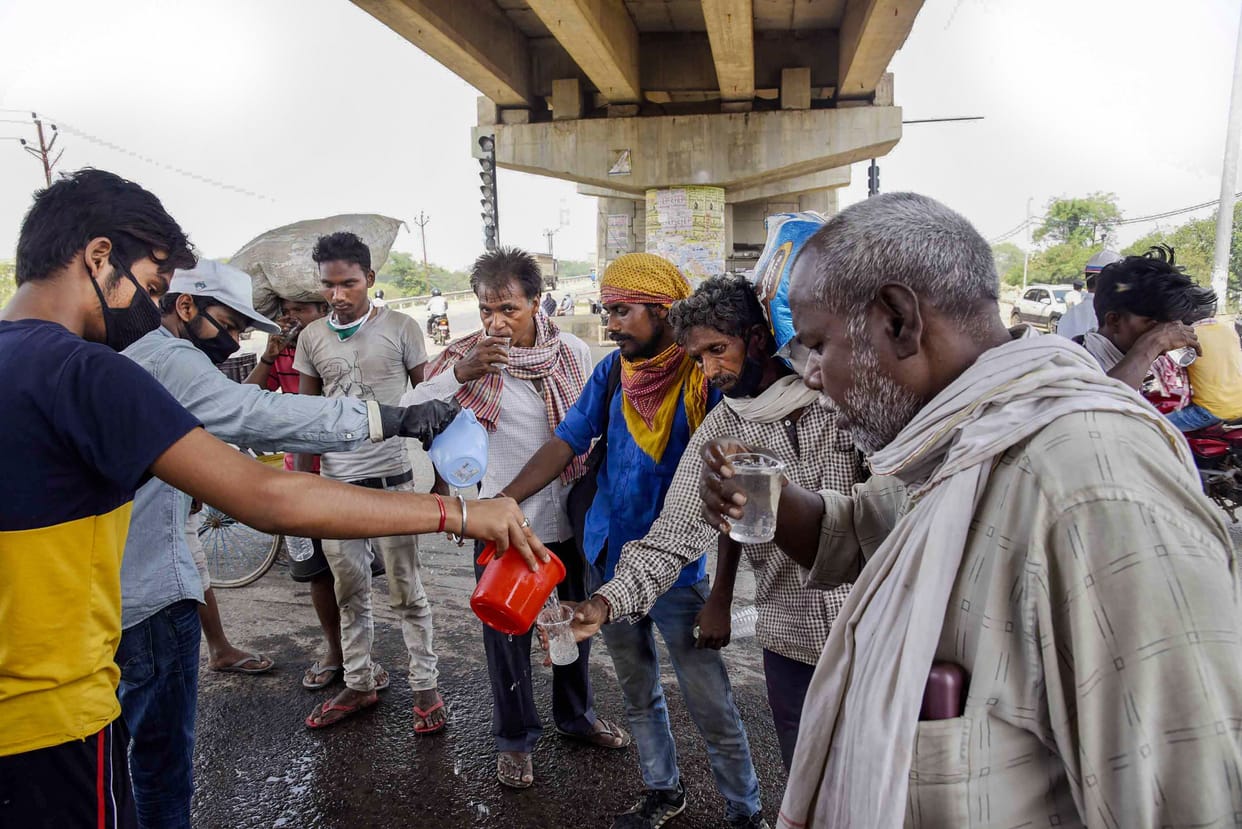 Approval to deposit 25 lakhs to lawyer to bring trapped laborers to Mumbai