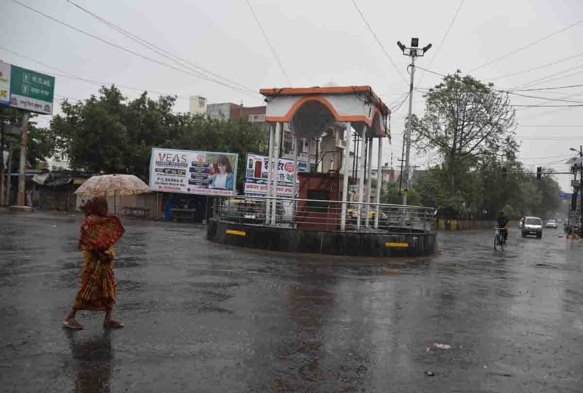 Weather Forecast Update Today in UP (Uttar Pradesh) News: effect of nisarga cyclone, weather changed rapidly