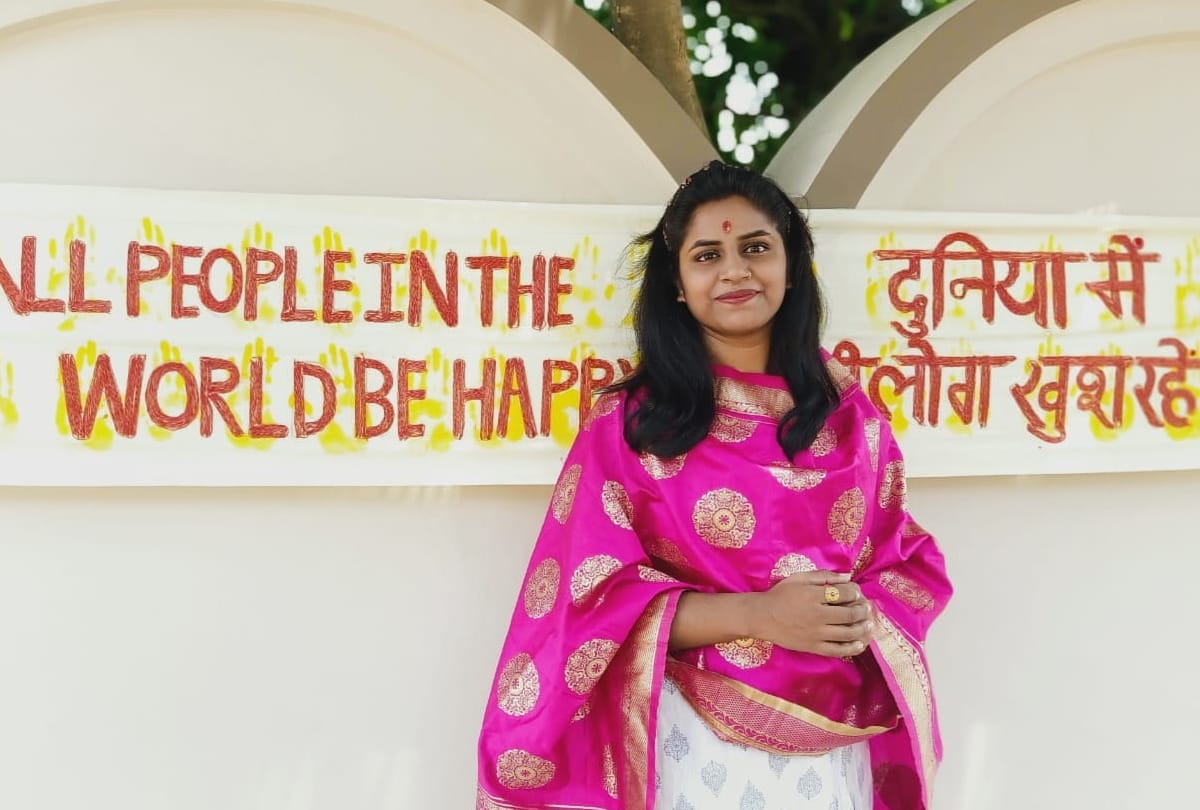Daughter of Maharajganj created world record in conveying world peace message