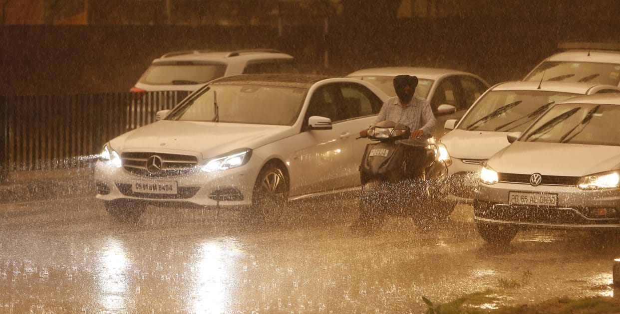 Heavy rain with wind, rain still expected