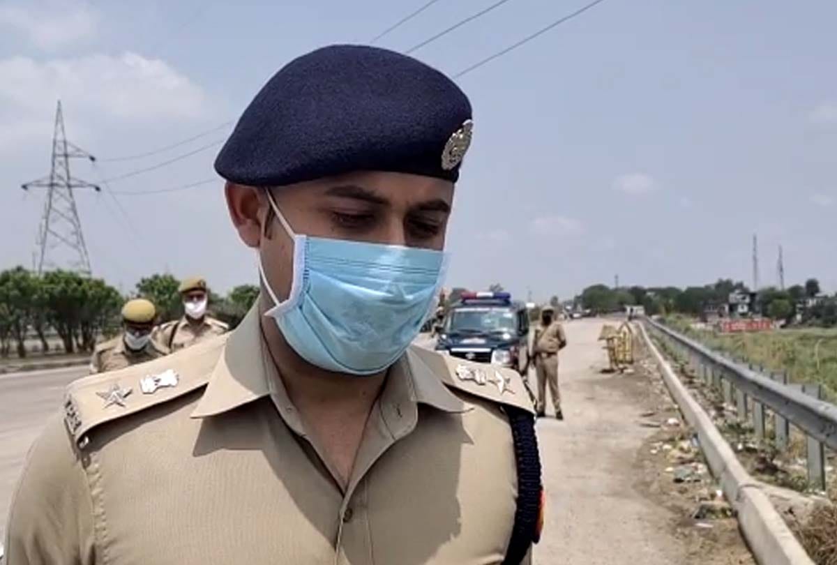 people set fire on young man for burnt alive in kanpur dehat