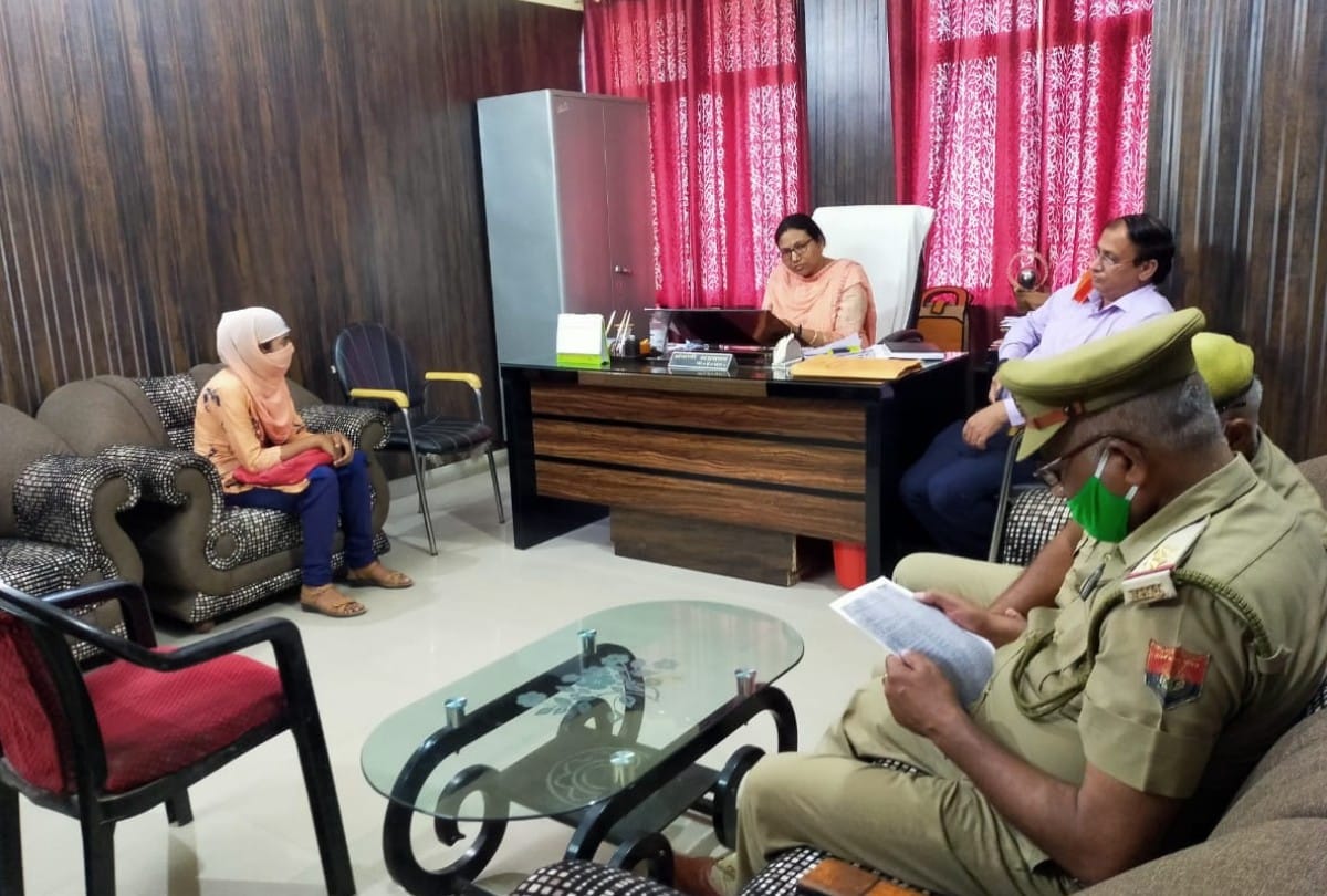 Agra News: anamika shukla teacher case latest updates