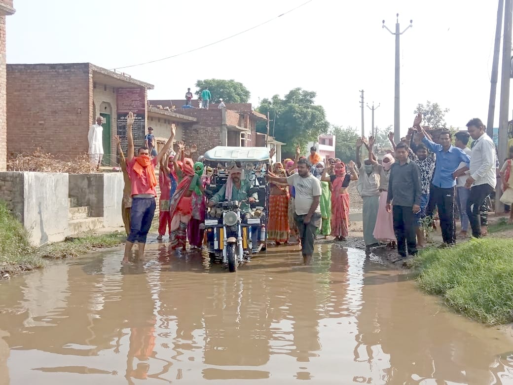 The main road to village Bakarpurgadi is in disrepair