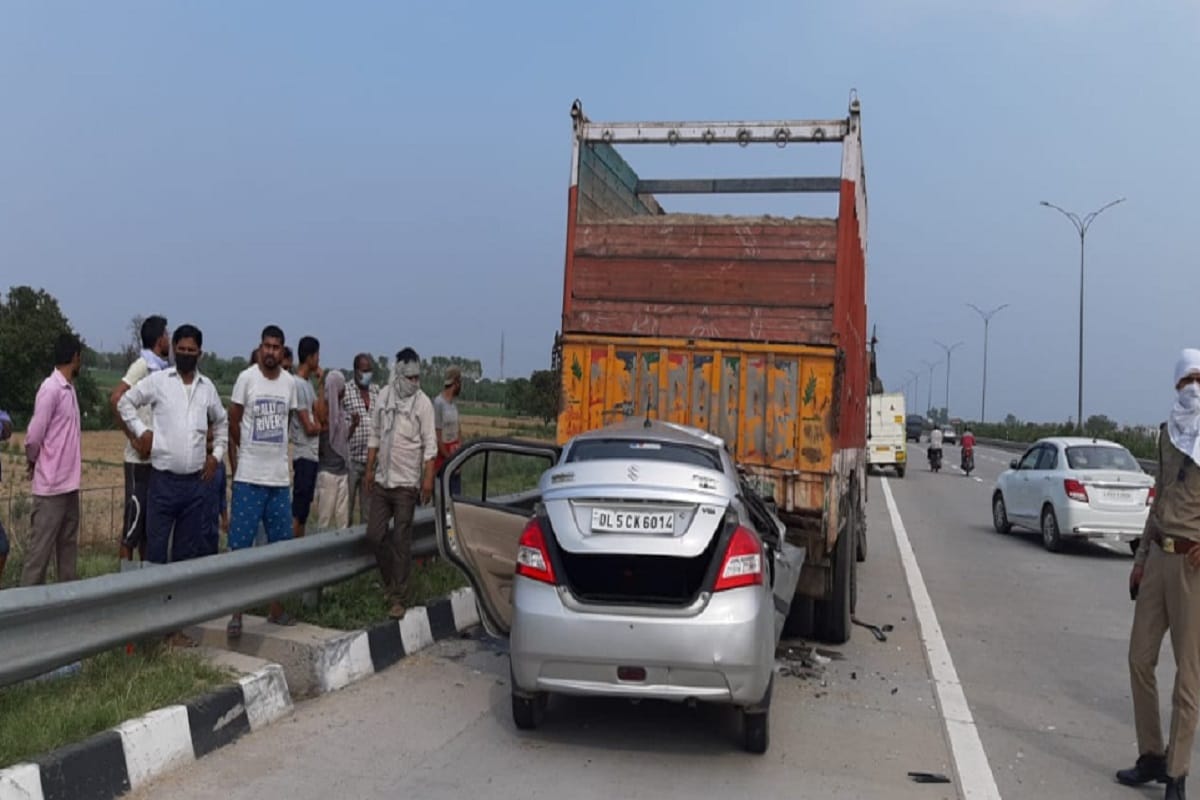 Three friends died in accident on eastern peripheral expressway at Baghpat City