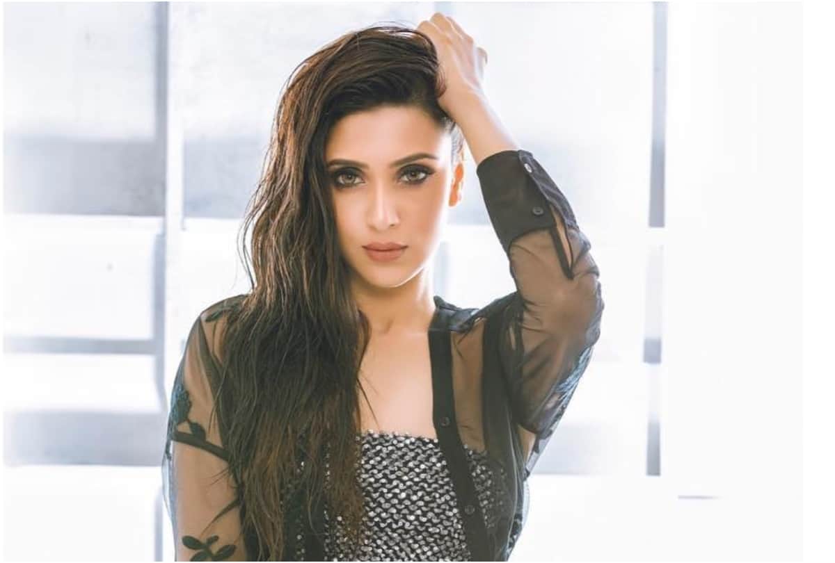 after bollywood see pics of bangladeshi beautiful actress