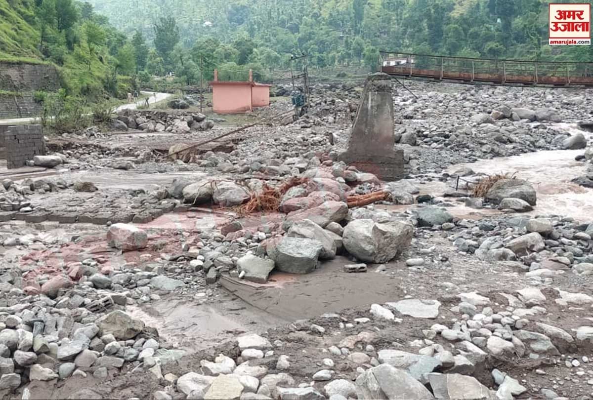 Cloud burst in Deengal village of Poonch jammu kashmir caused widespread damage