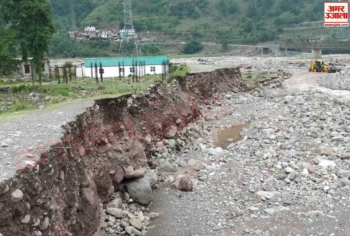 Cloud burst in Deengal village of Poonch jammu kashmir caused widespread damage