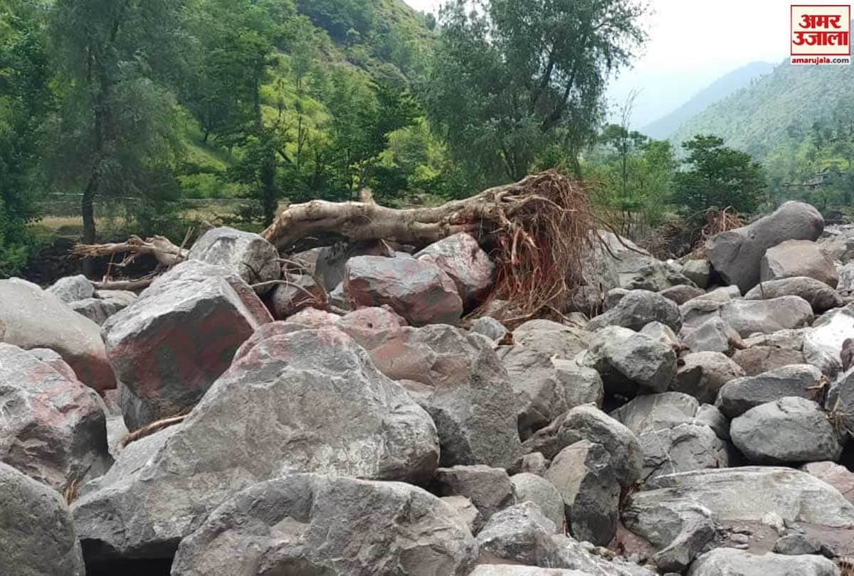Cloud burst in Deengal village of Poonch jammu kashmir caused widespread damage