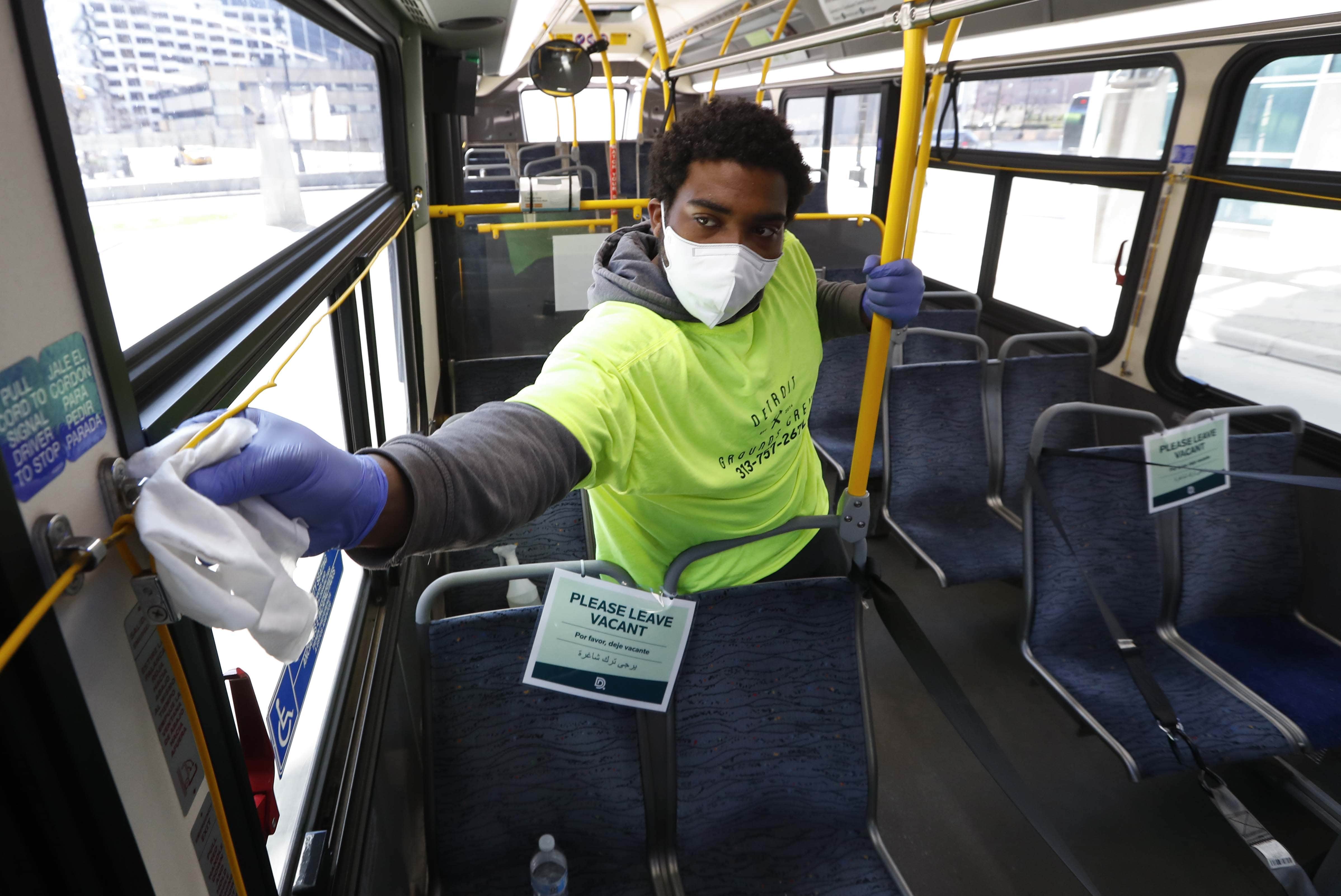 Follow these 5 precautions and protect your car from corona virus infection