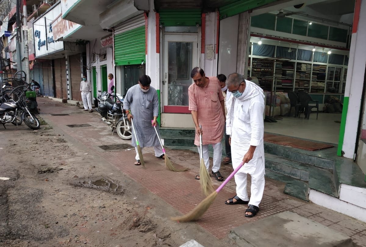 Story of Golghar Gandhi Ashram Every member clean ashram from 60 years in Gorakhpur