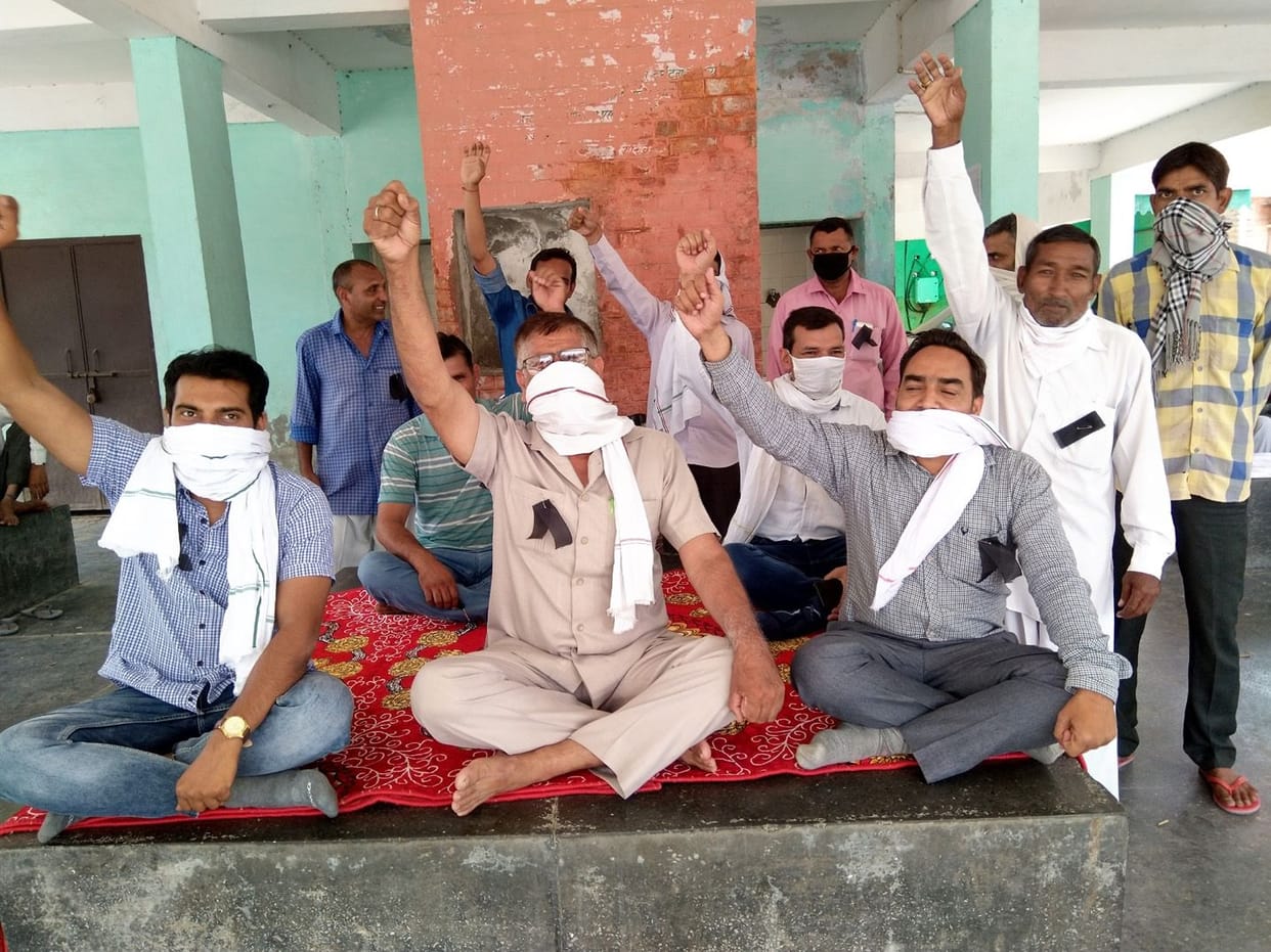 market committee secretary, sonali phogat, beat, jind