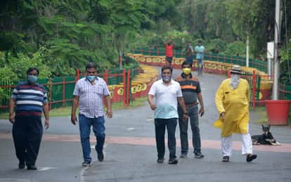 Good morning of Azad Park faded due to rain