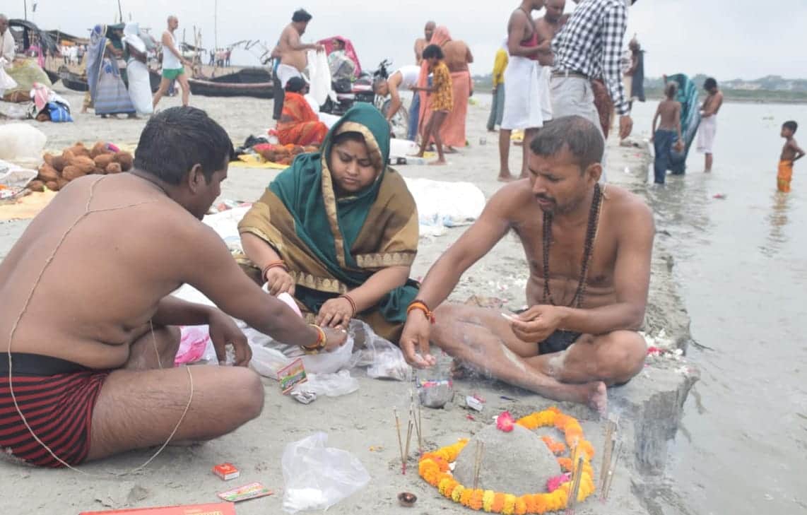 Burning lamp at the confluence, offering to the Sun God