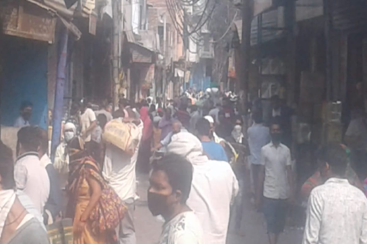 Forget social distancing, crowds gathered outside banks