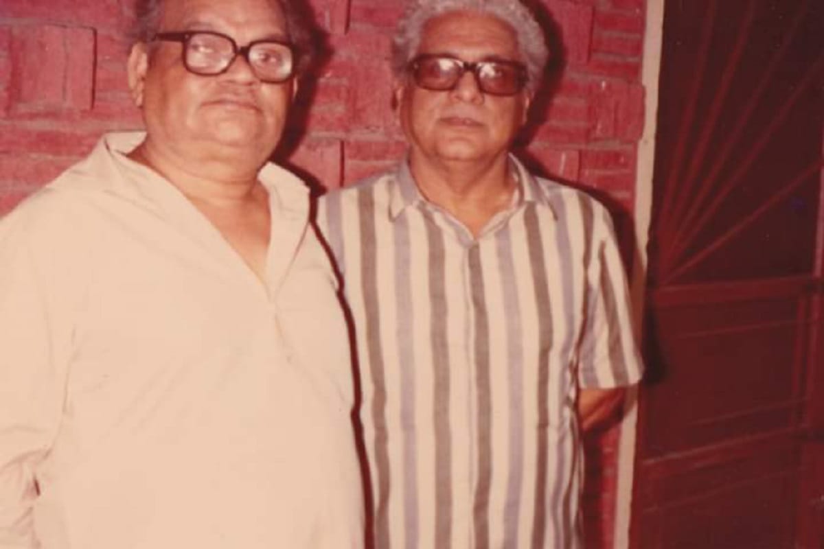 Film director Basu Chatterjee came to ask for the story of Omprakash Sharma in Meerut