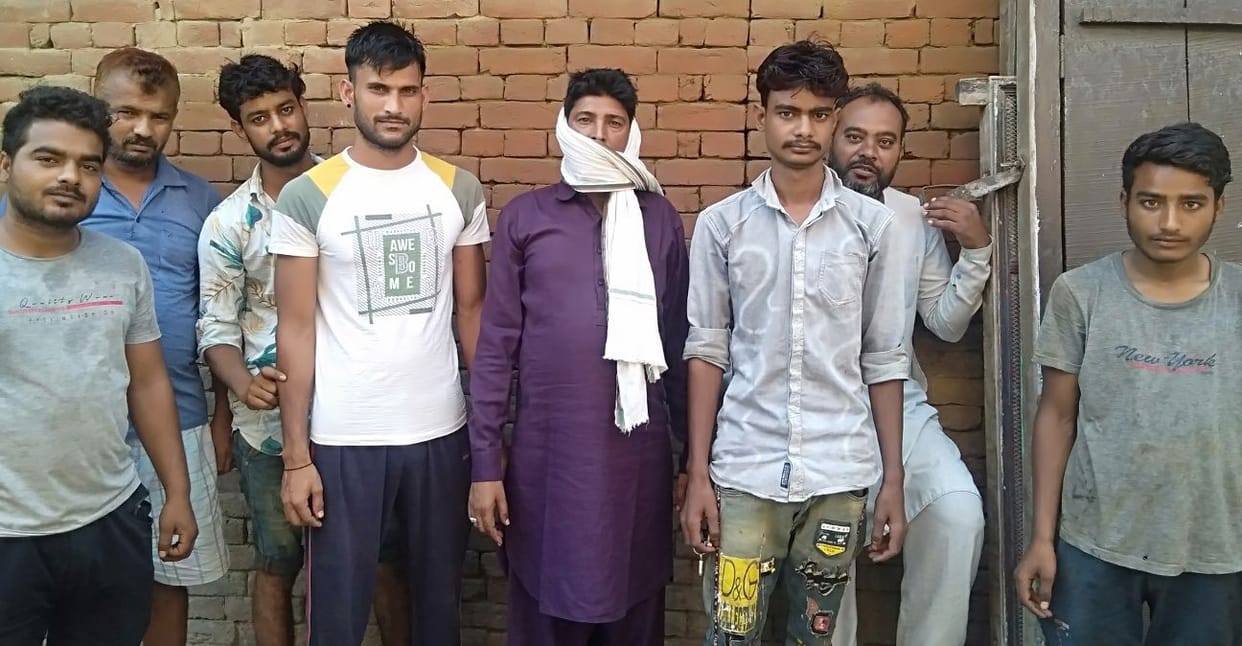 Employment crisis in front of migrant laborers