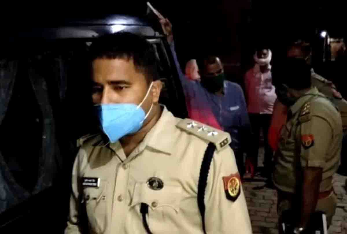 Auraiya : Mother dies by consuming poison with  son