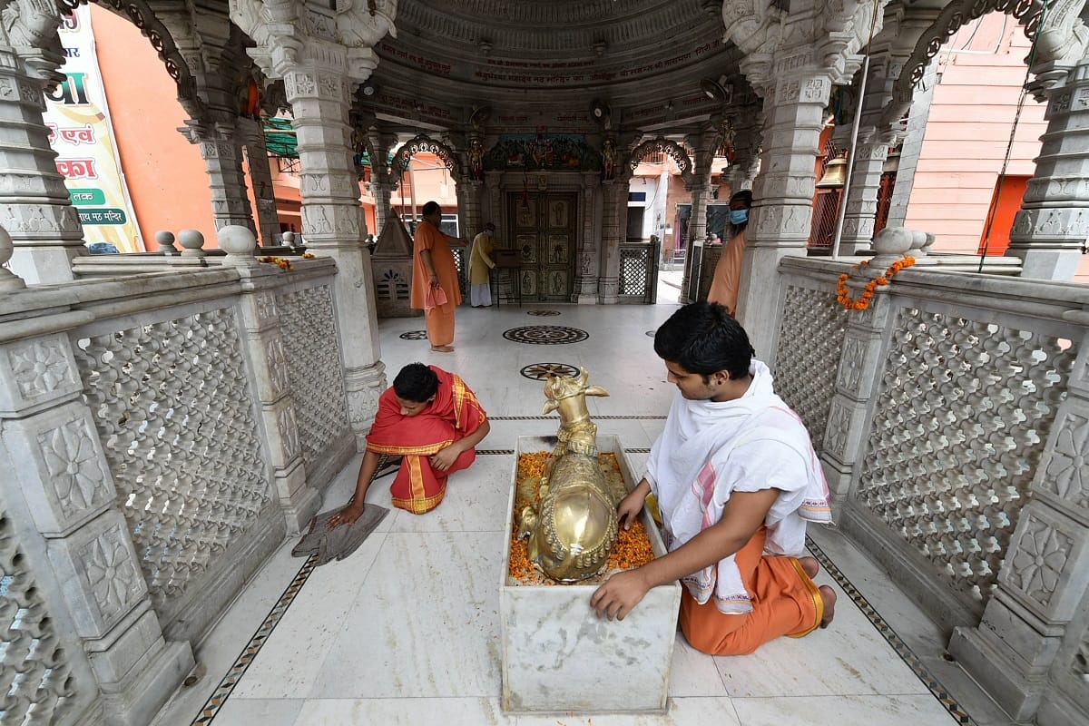 Unlock 1: Religious sites are being reopened, complete arrangements for sanitization, see photos