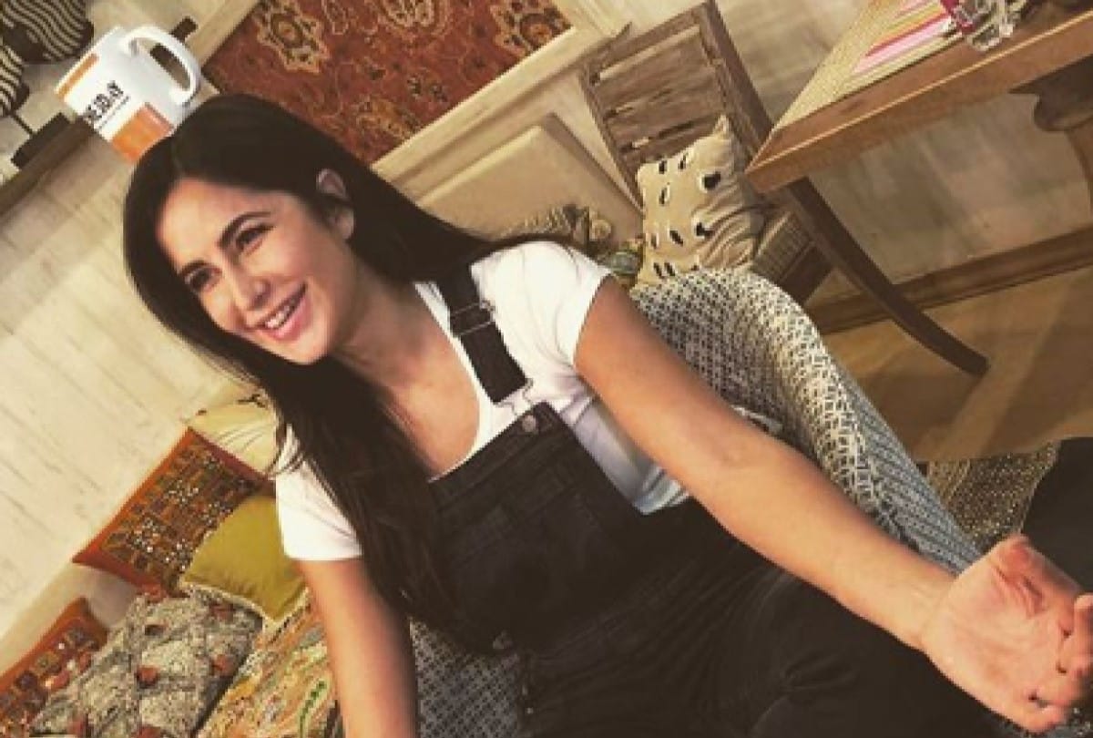 Katrina kaif pledges support to daily wagers living in Maharashtra Bhandara