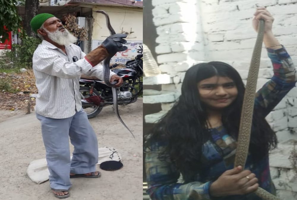 Father And Daughter Unique Hobby, Both Play with poisonous Snake and caught them in Uttarakhand