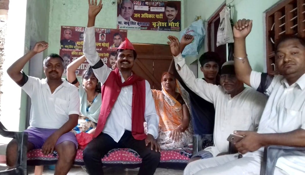 Protesting against the government by tying black band