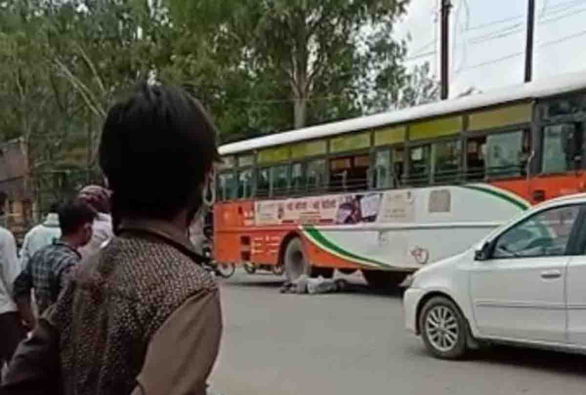 Roadways bus crushed bike rider on Hardoi-Lucknow route