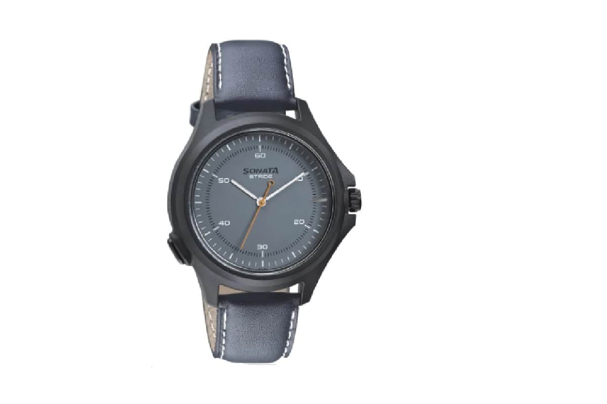 best branded smartwatch under 5000 in india 2020 know price and specifications in detail