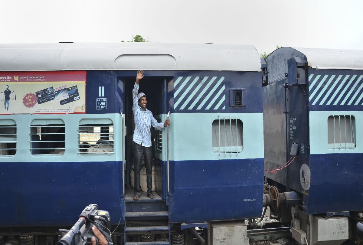 Indian railway latest news, Most of the 230 special trains running with vacant seats, people avoiding travel due to coronavirus infection