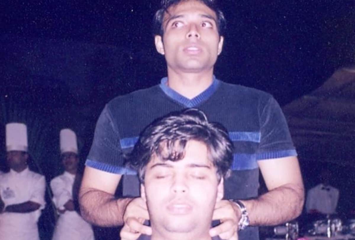 Karan Johar shares throwback with Shah Rukh Khan, Gauri Khan and Akshay Kumar