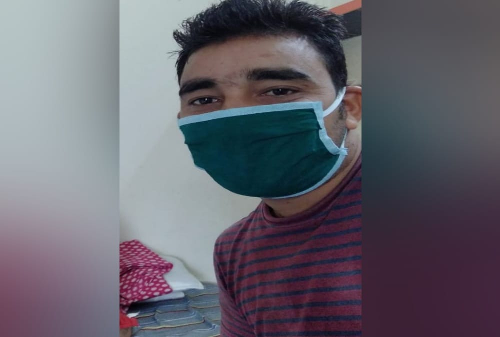Sonu Sood Helped uttarakhand Two migrants youth stuck in mumbai, send them by flight