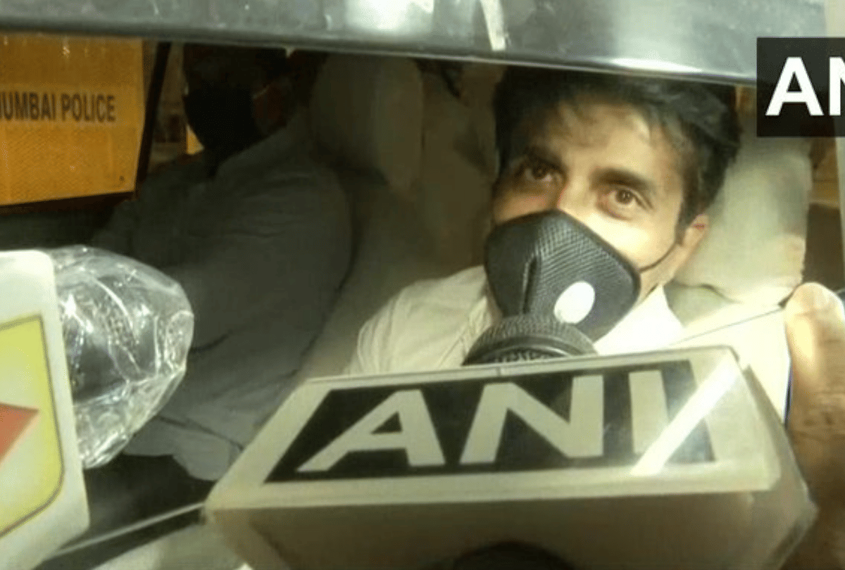 sonu sood gets angry on fake people who hampers his migrates operation