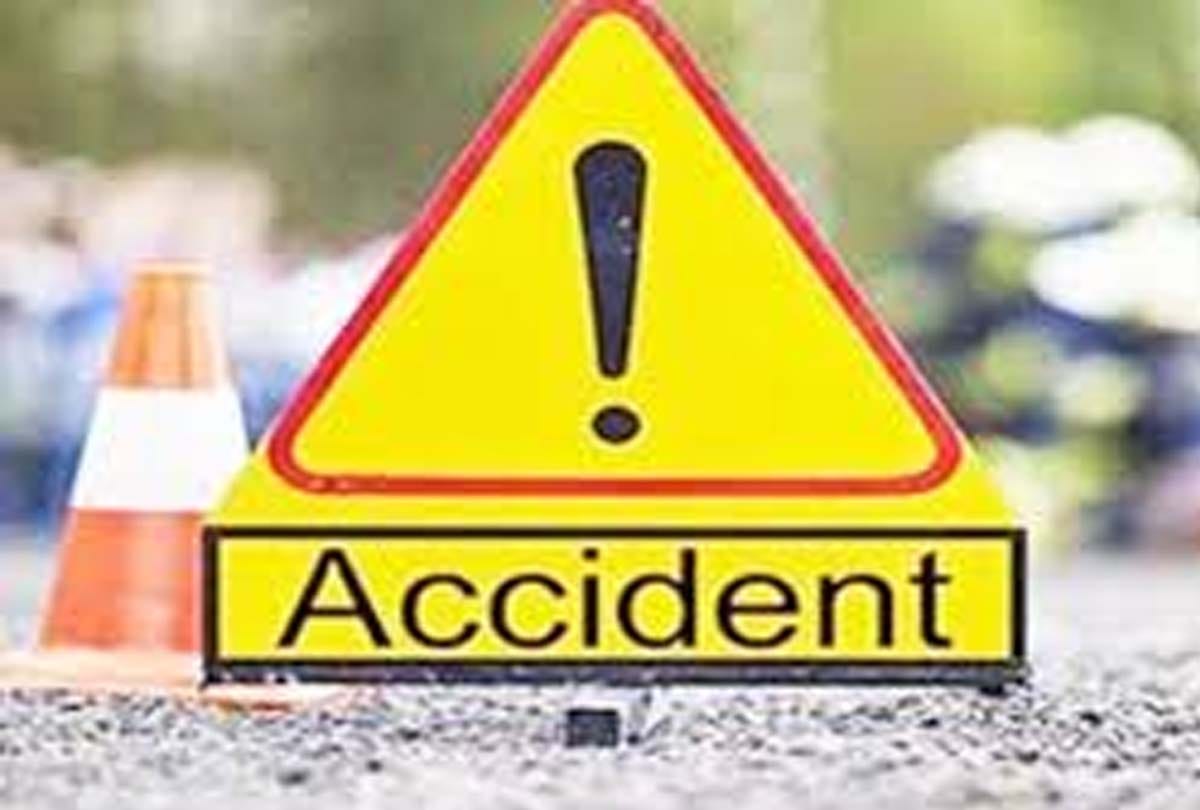 Accident on Agra-Kanpur National Highway, two died and two injured