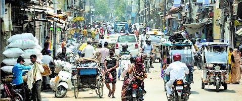 Illegitimate benefit of concessions .. Shyamganj market opened on the day of detention