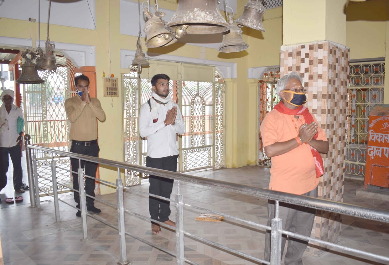 Dharmasthal, Hotel-Dhabas less crowds