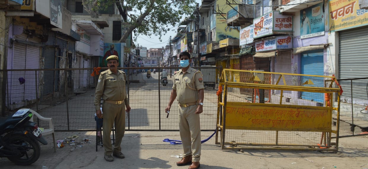 Hathras: Silent silence in hotspot areas, force deployed