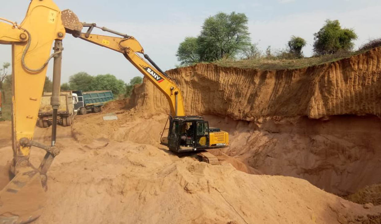 Mafia is mining sand from the dunes of Cane River