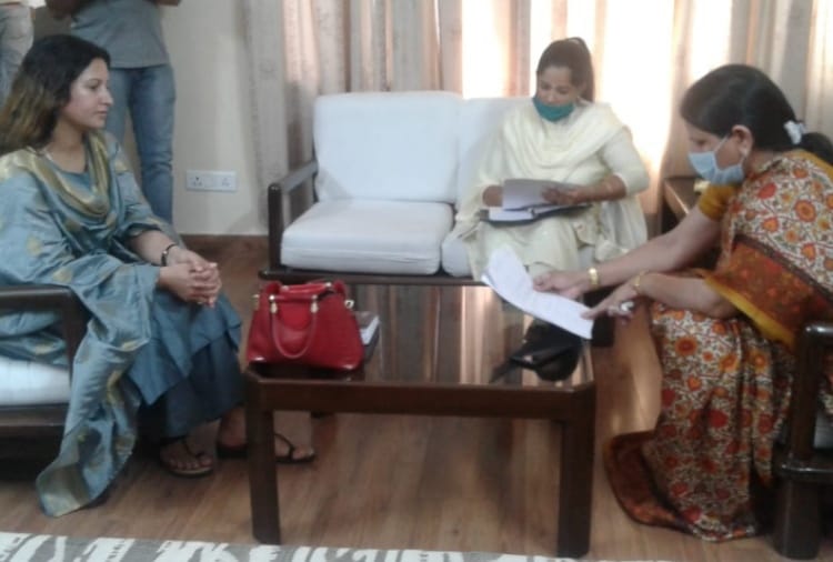 women commission chairperson reached in Hisar for initial investigation