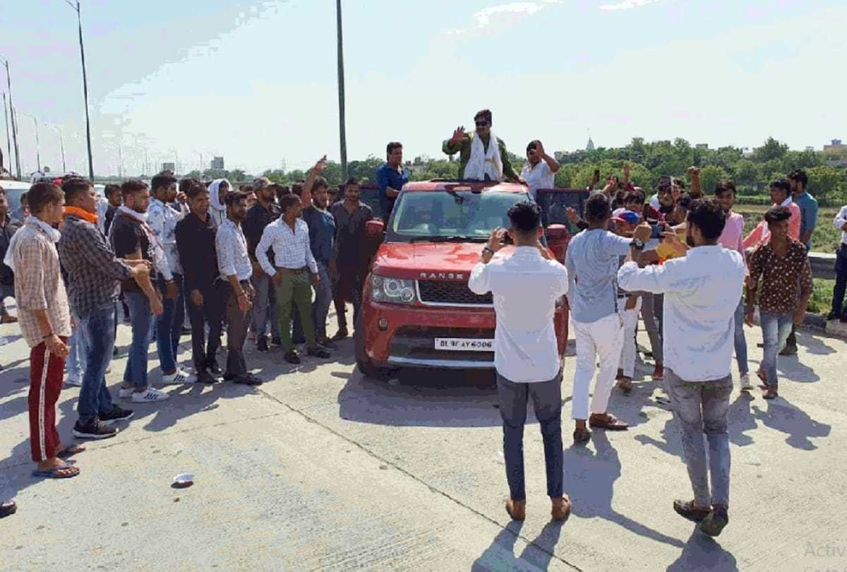 fir against former mla guddu pandit for celebrating birthday on peripheral expressway