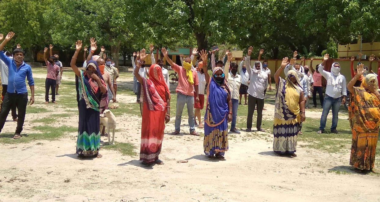 Demonstration on negligence in hotspot village