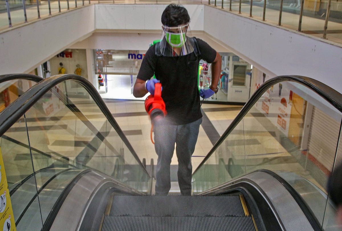 Unlock-1: Malls are open today, Live updates from malls